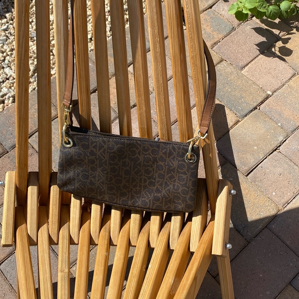 Calvin Klein mini Crossbody bag very good condition H